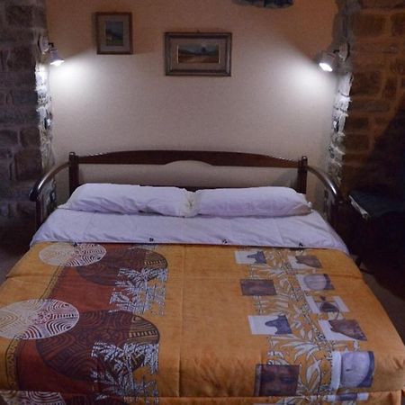 Monolocale, Letto Matrimoniale, La Cantina Vivajo Esterno foto